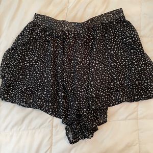 nasty gal size 10 star shorts